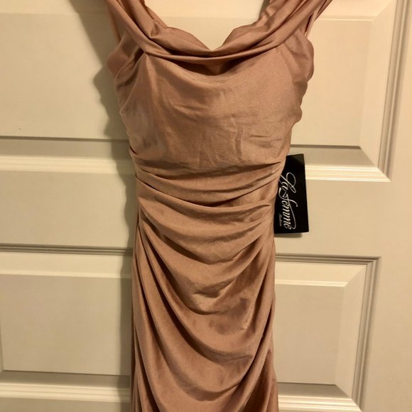 NWT LA FEMME Off the Shoulders Trumpet Gown Ruched Pink Satin Lace-up Back 6 - Picture 3 of 4